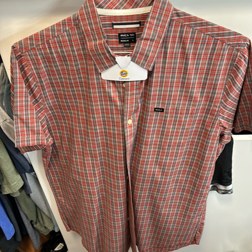 RVCA button down size large